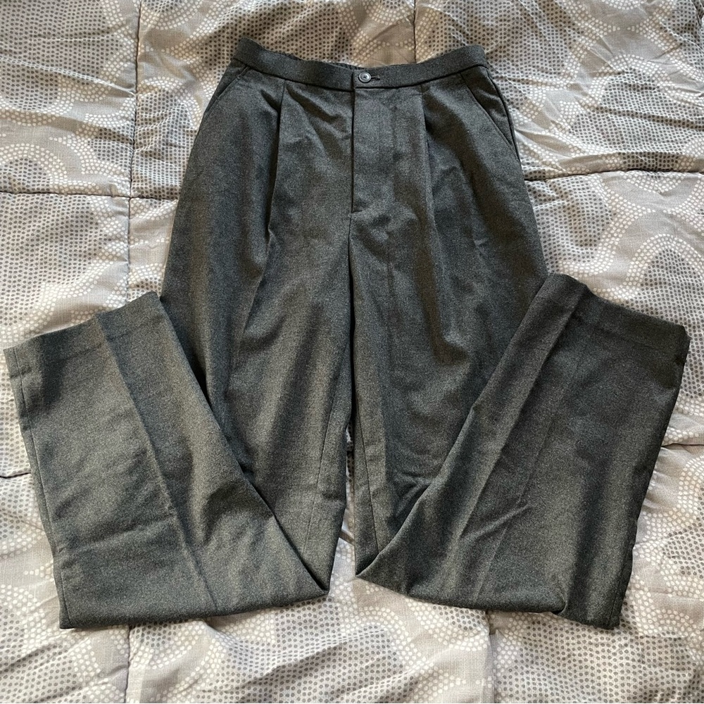 NWOT Uniqlo Women's Gray Charcoal pleated Pants S